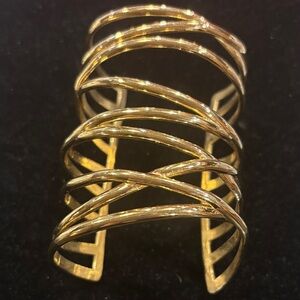 Elegant Gold Cuff Bracelet